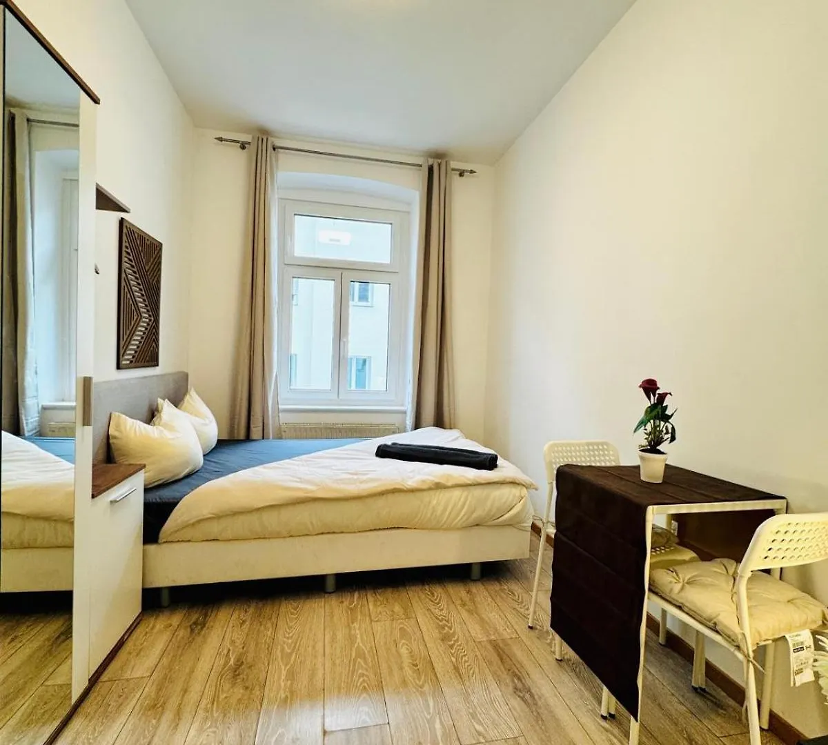 Stylish 4Br Shared Apt -10 Min Transport To Stadthalle Vienna Austria