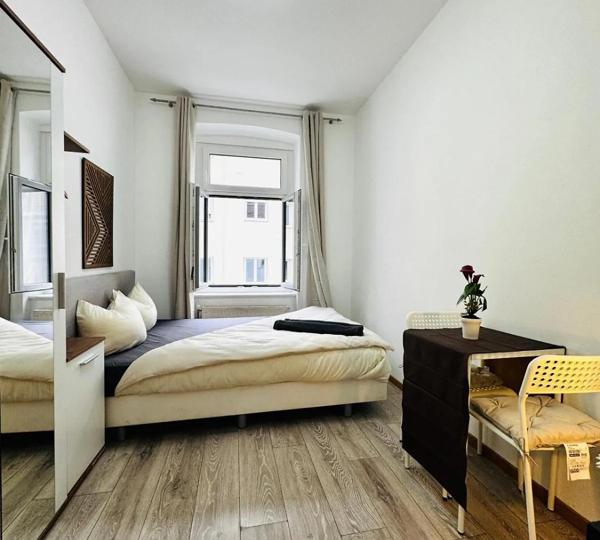 Stylish 4Br Shared Apt -10 Min Transport To Stadthalle Vienna