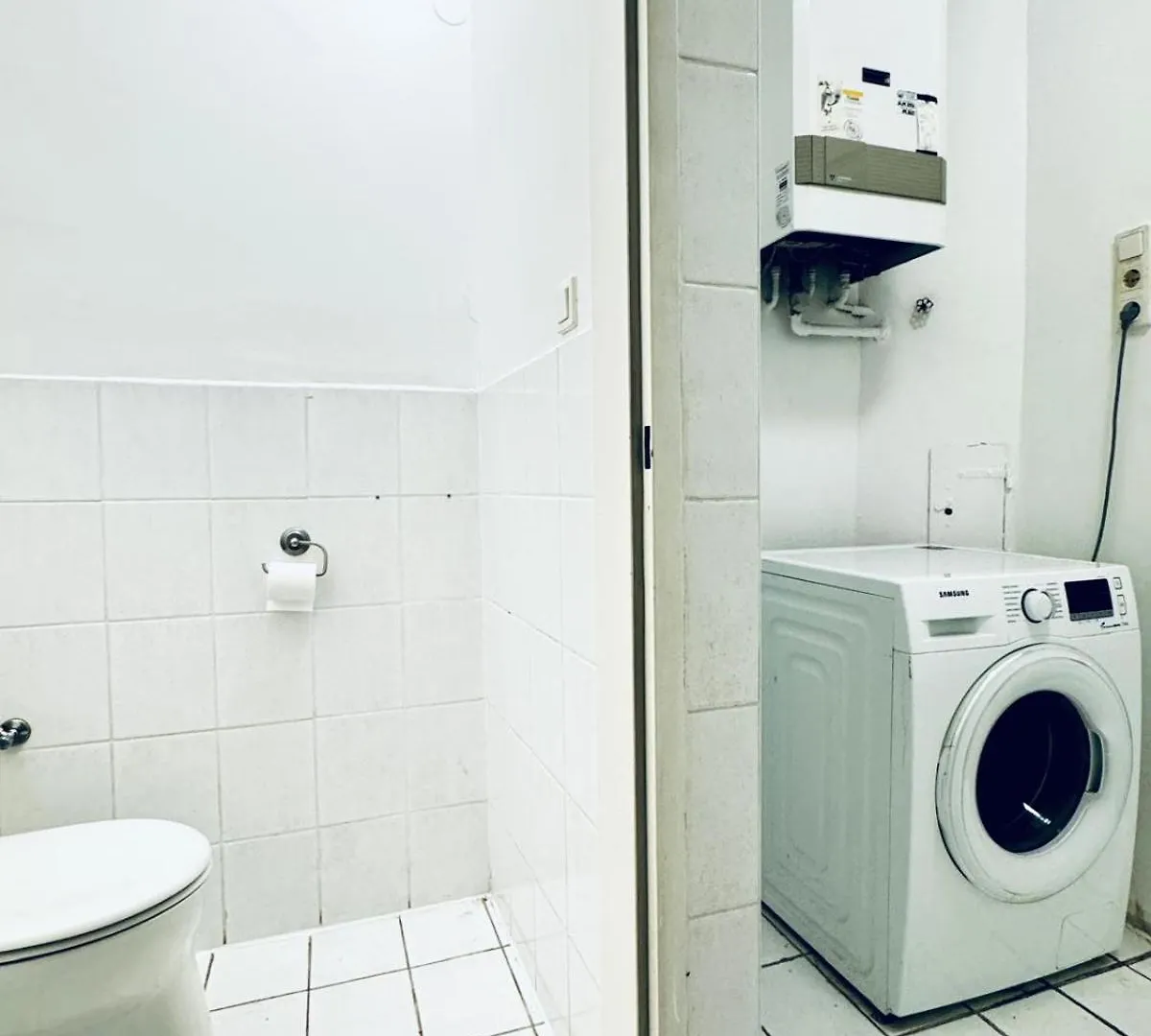 Stylish 4Br Shared Apt -10 Min Transport To Stadthalle Vienna 0*,  Austria