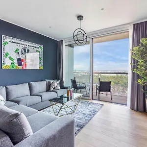Sky9 District 3 Apartment