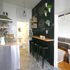  Apartament For The Bold, Chic And Open Minded
