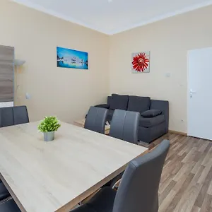 Puchsbaumgasse Apartment