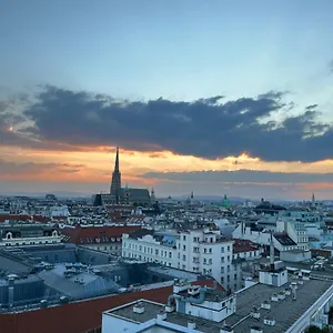 Appartement Center With 360° Rooftop, Vienne