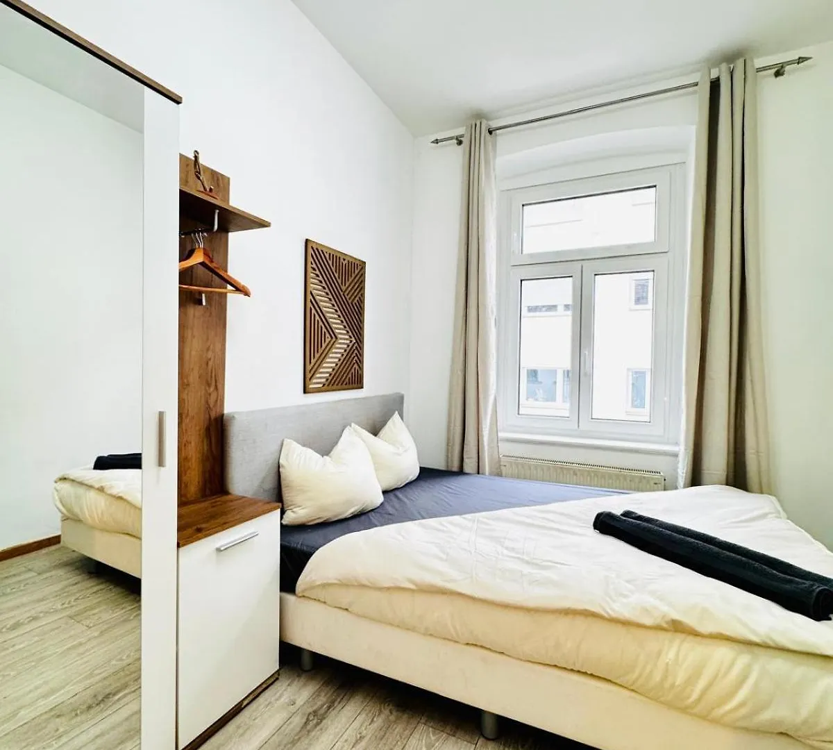Apartment Stylish 4Br Shared Apt -10 Min Transport To Stadthalle Vienna