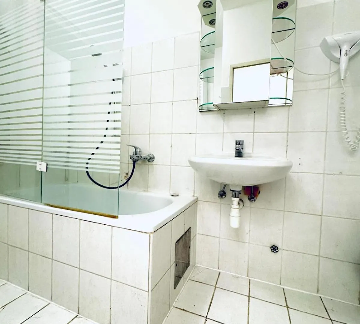 Stylish 4Br Shared Apt -10 Min Transport To Stadthalle Vienna